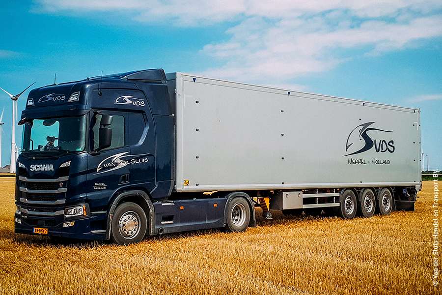 Preduzeće Van der Sluis Handel en Transport BV se već na početku specijalizovalo za agroindustriju.